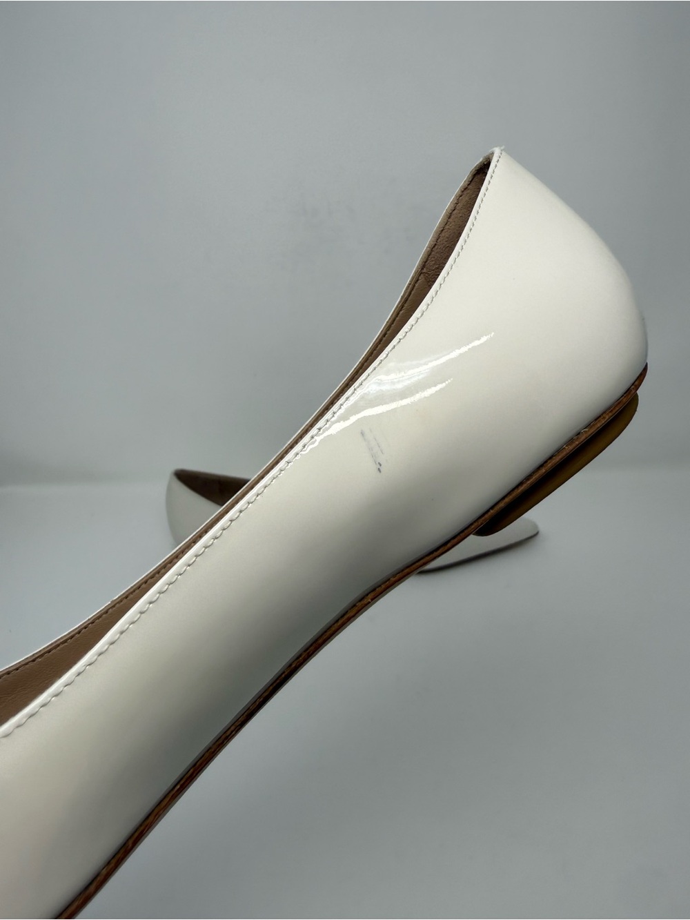 New Stuart Weitzman Emilia Pointed Toe Flat Cream Patent Sz 7.5 - Picture 12 of 16